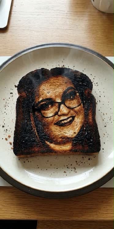 Maisies burnt toast